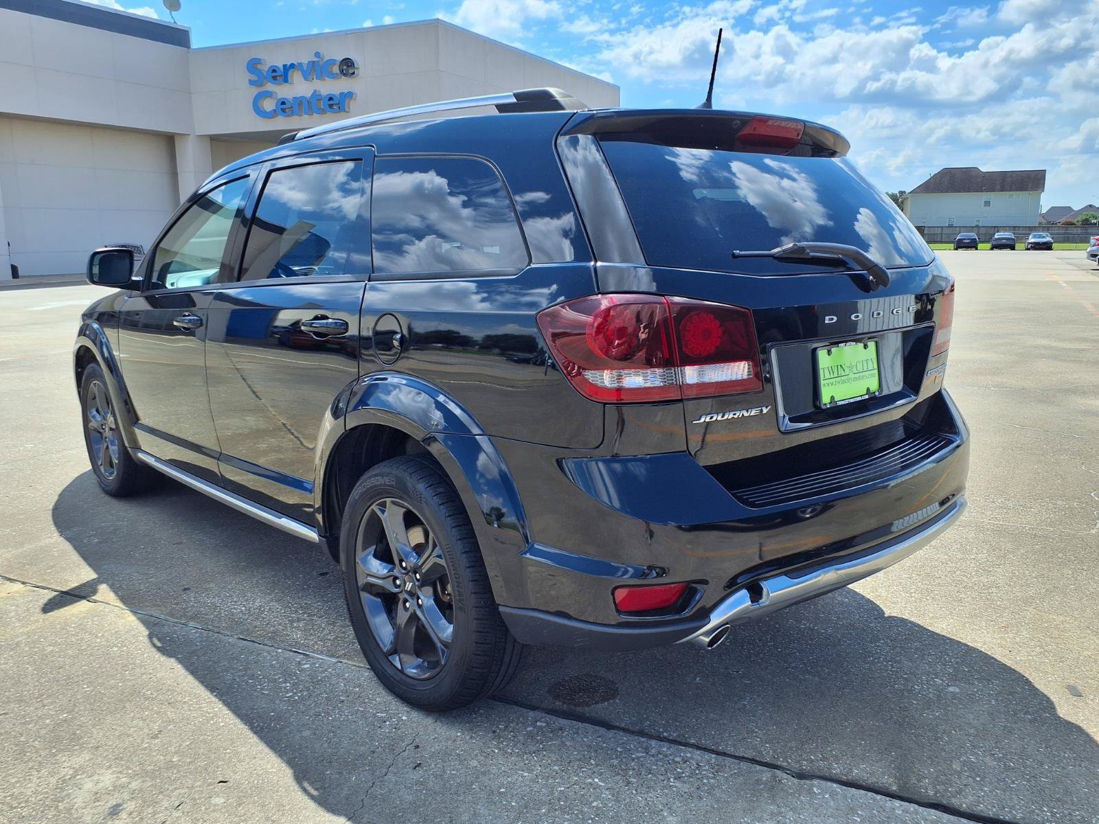 Used 2018 Dodge Journey Crossroad FWD image 2