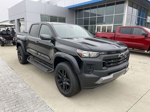 New 2025 Chevrolet Colorado Trail Boss AWD/4WD image 2