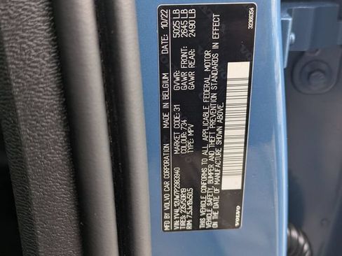 Certified 2023 Volvo XC40 B5 Plus w/ Protection Package Premier AWD/4WD image 31