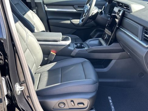 Used 2026 GMC Terrain Denali image 13