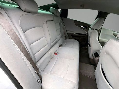 Used 2020 Chevrolet Malibu LT FWD image 24
