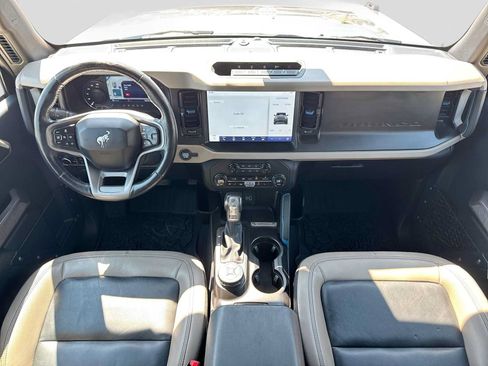 Used 2023 Ford Bronco Wildtrak AWD/4WD image 15