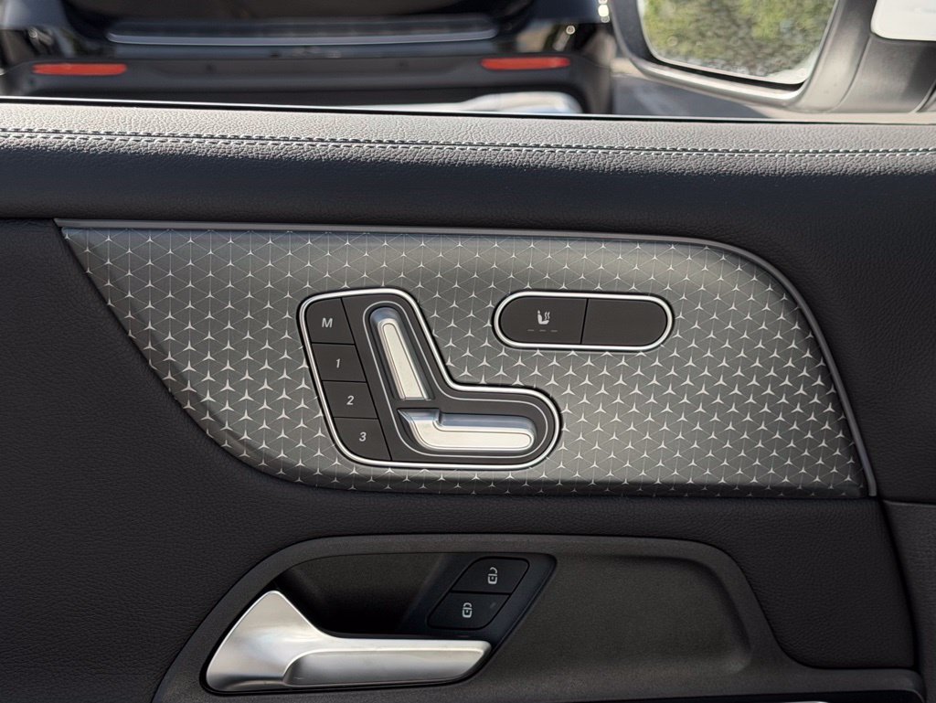 New 2026 Mercedes-Benz GLB 250 image 17