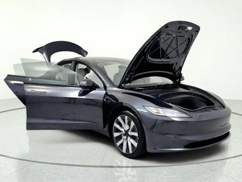Used 2025 Tesla Model 3 Long Range RWD image 11