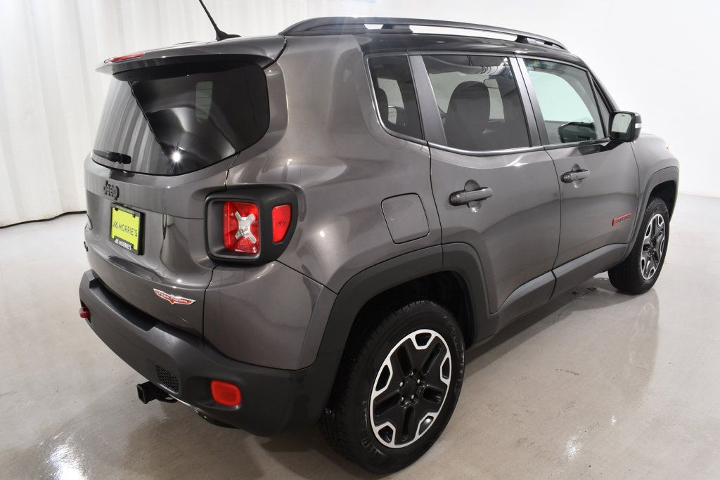 Used 2017 Jeep Renegade Trailhawk w/ Cold Weather Group II AWD/4WD image 11