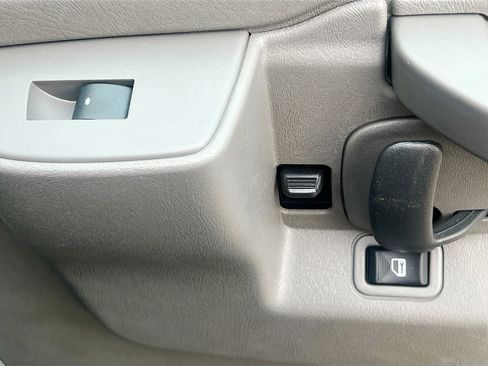 Used 2022 Chevrolet Express 3500 w/ Power Convenience Package image 30