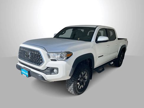 Used 2019 Toyota Tacoma TRD Off-Road AWD/4WD image 1