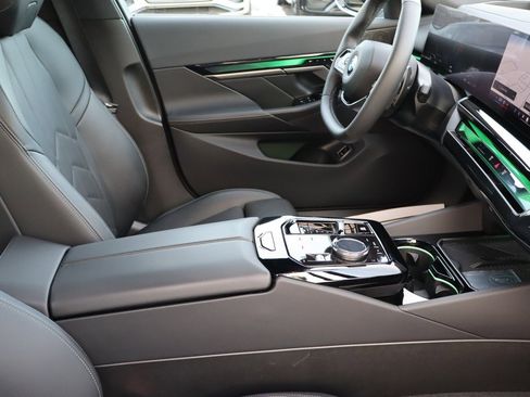 Used 2026 BMW 540i xDrive image 13