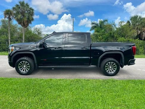 Used 2021 GMC Sierra 1500 AT4 w/ AT4 Premium Package AWD/4WD image 7