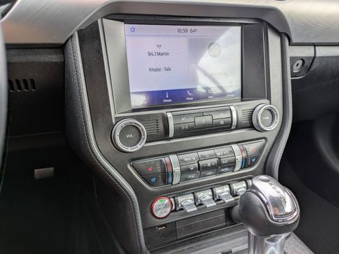 Used 2020 Ford Mustang Premium image 18