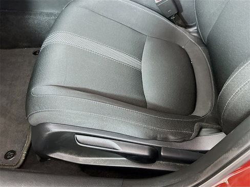 Used 2019 Honda Civic LX image 9