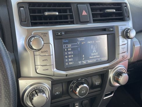 Used 2015 Toyota 4Runner SR5 image 5