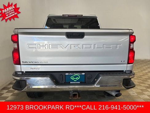 Used 2022 Chevrolet Silverado 2500 LT w/ Convenience Package AWD/4WD image 5