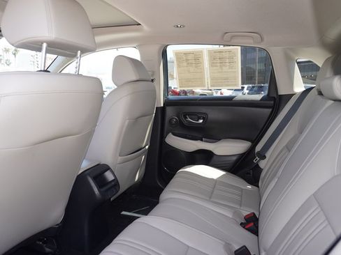 Used 2024 Honda HR-V EX-L image 10