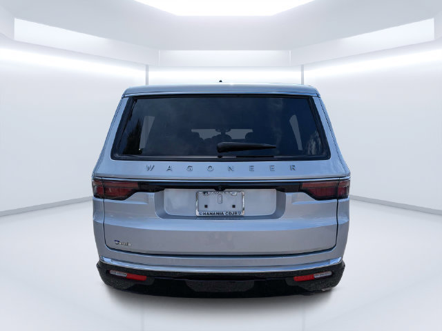 Used 2024 Jeep Wagoneer 4WD w/ Premium Group I image 4