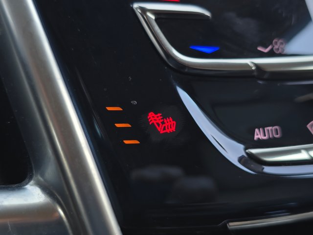 Used 2015 Cadillac SRX Luxury w/ Driver Awareness Package FWD image 16