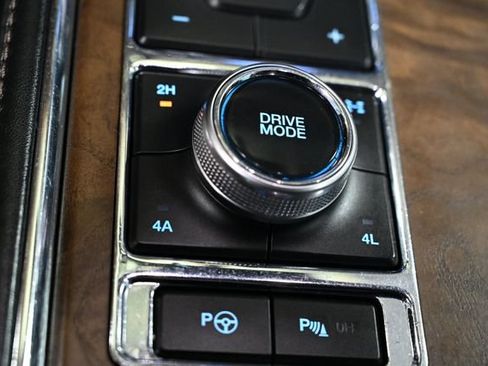 Used 2020 Ford Expedition Platinum AWD/4WD image 33