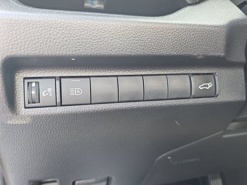 Used 2023 Toyota RAV4 XSE AWD/4WD image 29