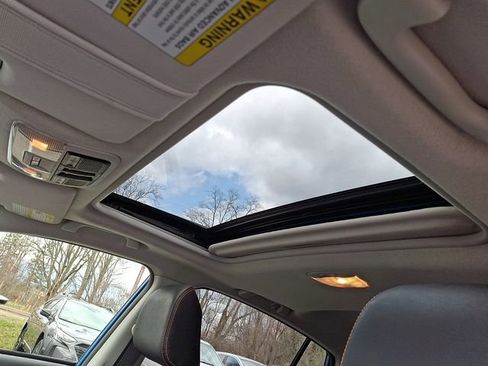 Used 2017 Subaru Crosstrek 2.0i Limited image 14