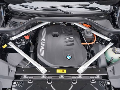 New 2026 BMW X5 xDrive50e w/ M Sport Package image 22