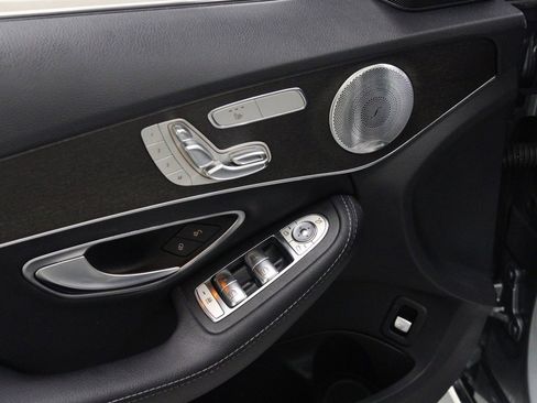 Used 2019 Mercedes-Benz C 300 4MATIC Sedan image 21