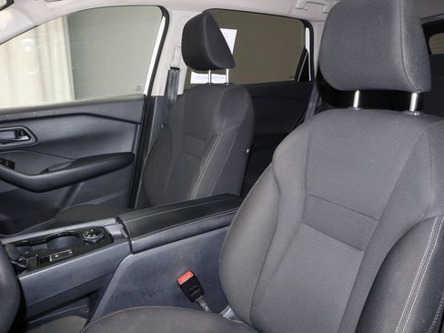 Certified 2024 Nissan Rogue S image 26