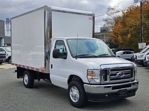 New 2025 Ford E-350 and Econoline 350 Super Duty w/ Power Equipment Group RWD image 7
