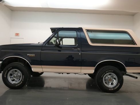 Used 1992 Ford Bronco Eddie Bauer image 5