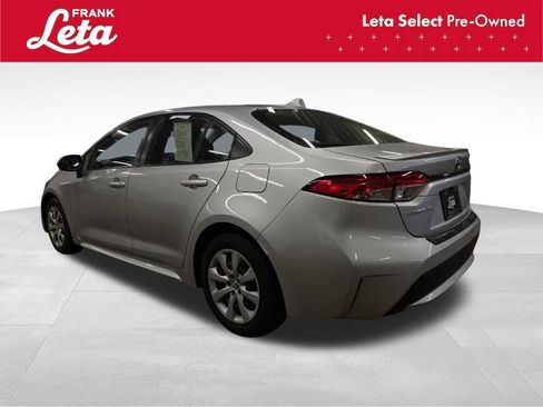 Used 2020 Toyota Corolla LE image 4