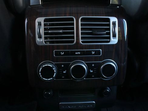 Used 2015 Land Rover Range Rover Supercharged AWD/4WD image 23