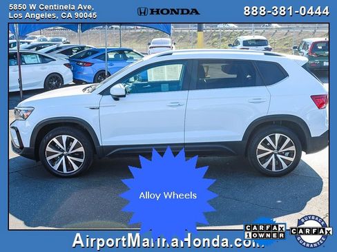 Used 2022 Volkswagen Taos SE image 3