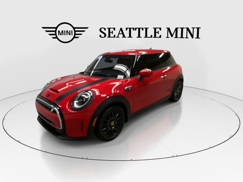 Certified 2023 MINI Cooper SE image 5