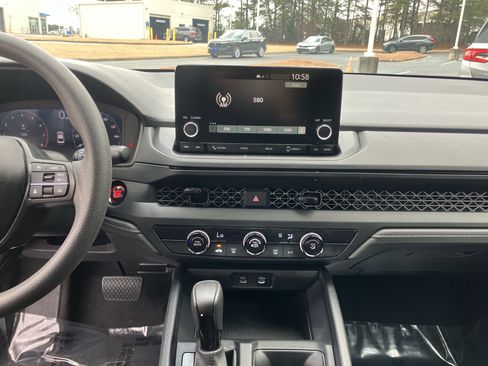 Certified 2025 Honda Accord LX image 25