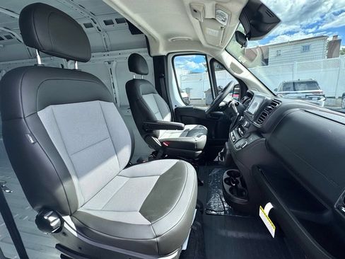Used 2025 RAM ProMaster 3500 FWD image 20