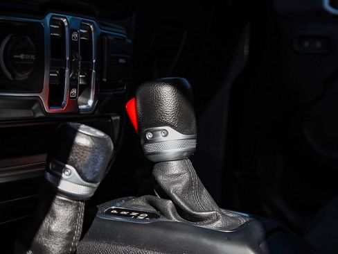 Used 2020 Jeep Wrangler Unlimited Sport S image 23