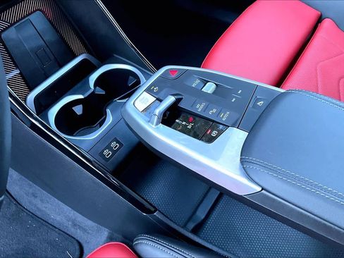 Certified 2025 BMW X1 xDrive28i w/ Technology Package image 16