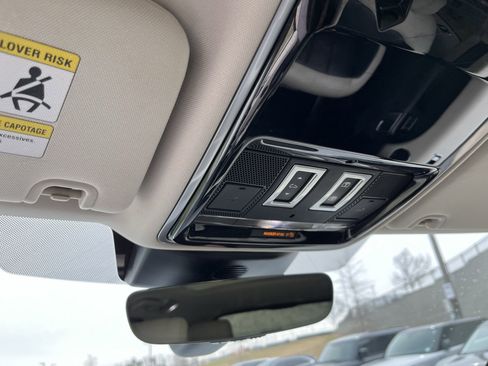 Used 2021 Land Rover Range Rover Sport HST image 22