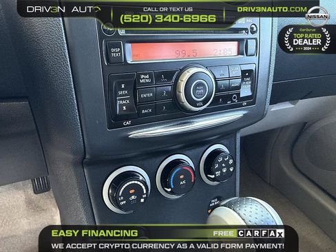 Used 2014 Nissan Rogue S FWD image 17