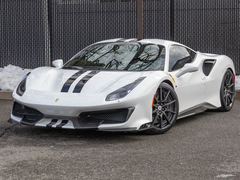Used 2020 Ferrari 488 Pista Coupe image 4