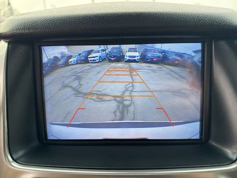 Used 2017 Chevrolet Suburban Premier image 3