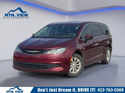 Used 2017 Chrysler Pacifica Touring w/ Tire & Wheel Group