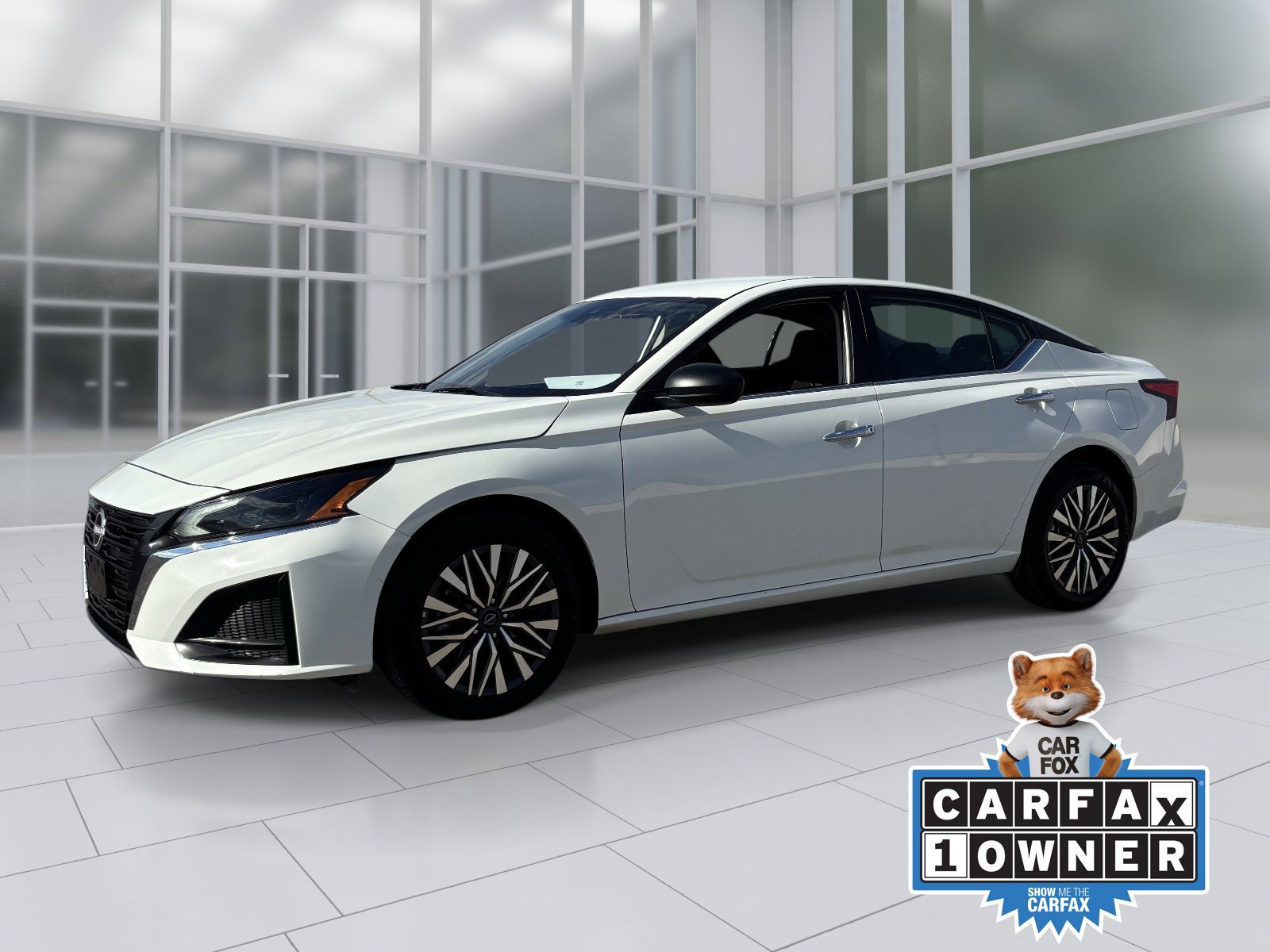 Certified 2025 Nissan Altima 2.5 SV AWD/4WD image 2
