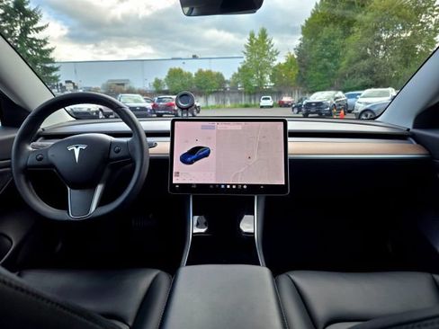 Used 2019 Tesla Model 3 Long Range AWD/4WD image 17