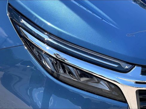 Used 2024 Chevrolet Equinox LT AWD/4WD image 27