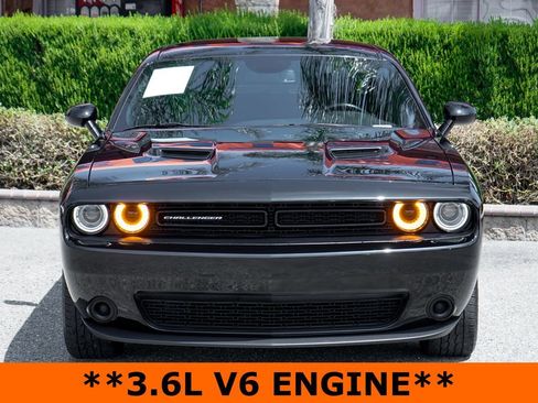 Used 2023 Dodge Challenger SXT RWD image 3