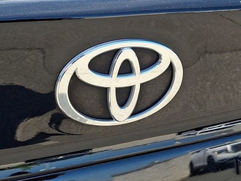 Used 2025 Toyota Camry SE FWD image 28