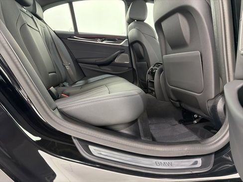 Certified 2023 BMW 530i xDrive w/ Premium Package image 23
