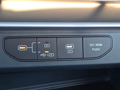 New 2026 Kia Carnival LXS image 15