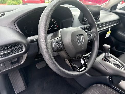 Certified 2025 Honda HR-V LX image 14