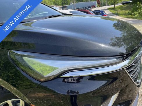 Used 2022 Buick Enclave Premium w/ Experience Buick Package AWD/4WD image 8